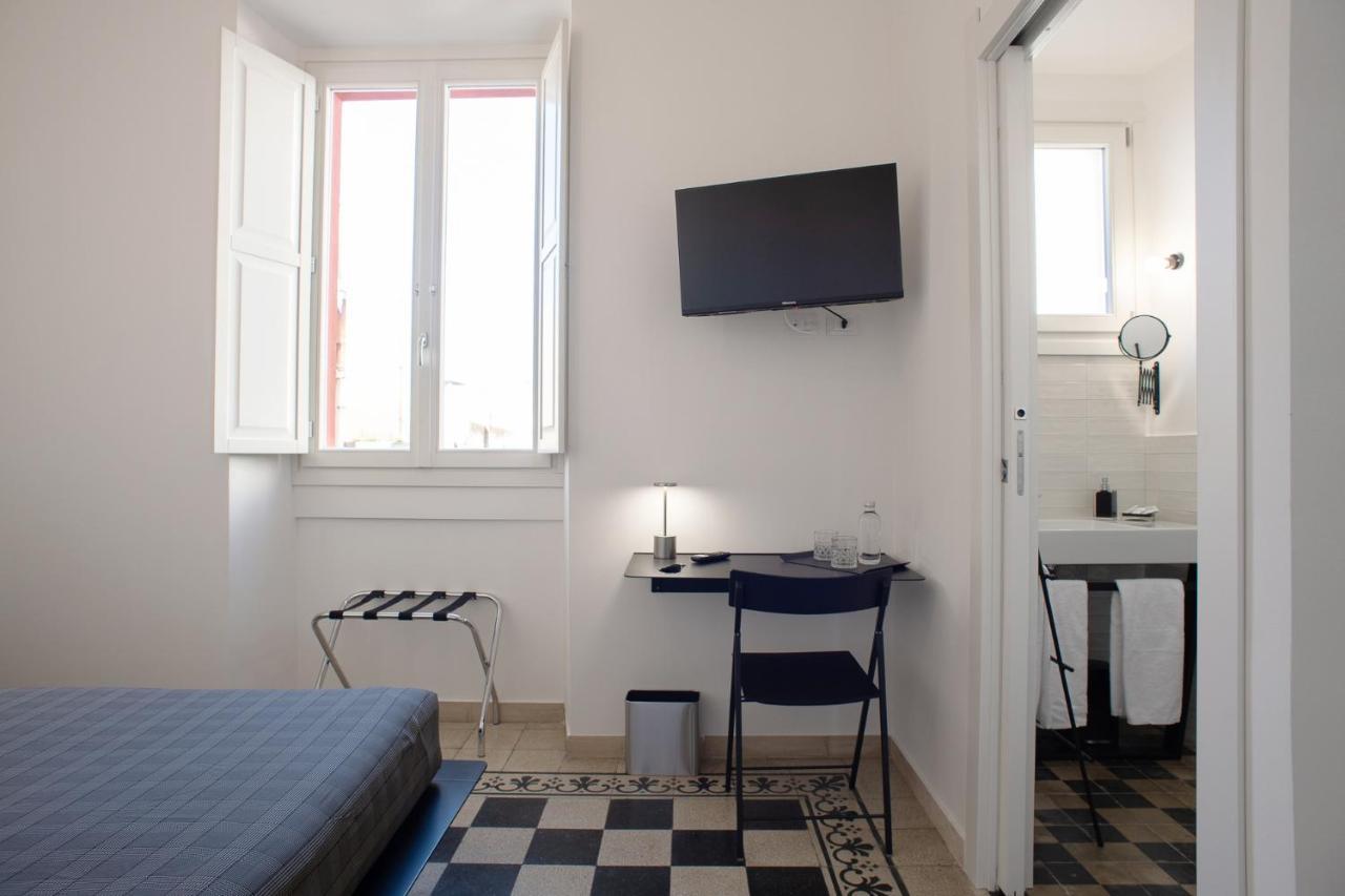 Al Dio Bes Bed and Breakfast Cagliari Exteriör bild